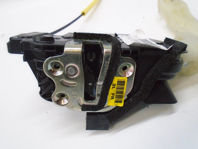 Serrure avant droit KIA RIO (YB) ATTRACT  - 1