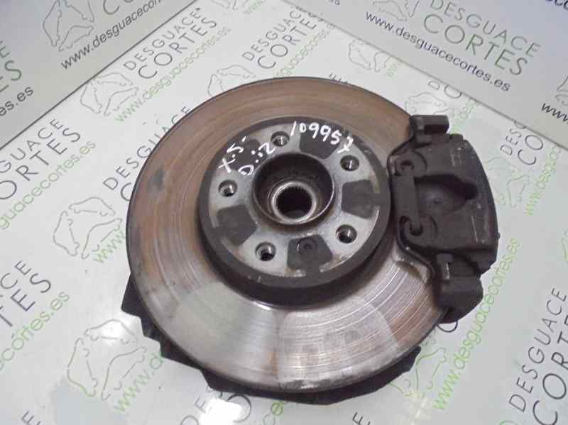 Fusee avant gauche BMW X5 3.0 D  - 1