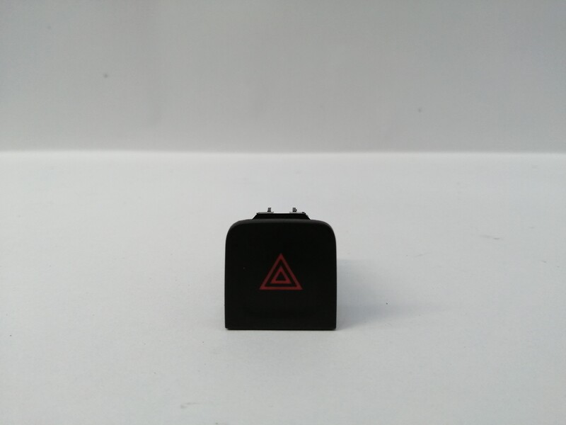 Bouton de warning RENAULT KADJAR BOSE EDITION Diesel - 1