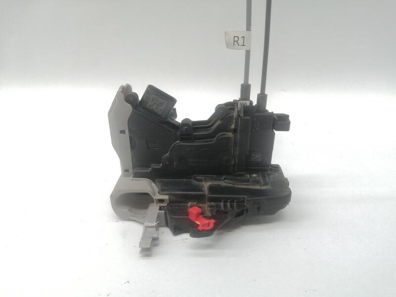Serrure avant droit HYUNDAI KONA (OS) ESSENCE 2WD  - 1