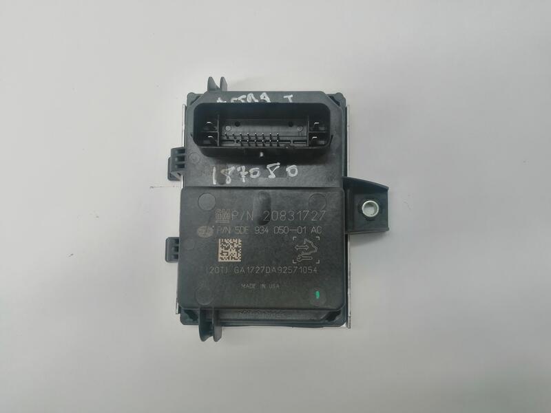 Module électronique OPEL ASTRA J 1.6 Essence - 1