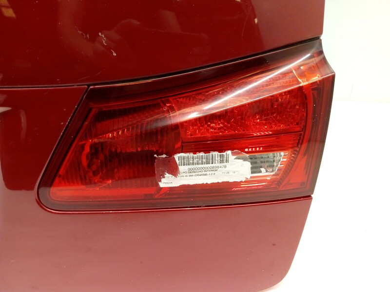 Feu arriere secondaire droit (feux) TOYOTA LEXUS IS 200 (DS2/IS2) 2.2 D  - 1