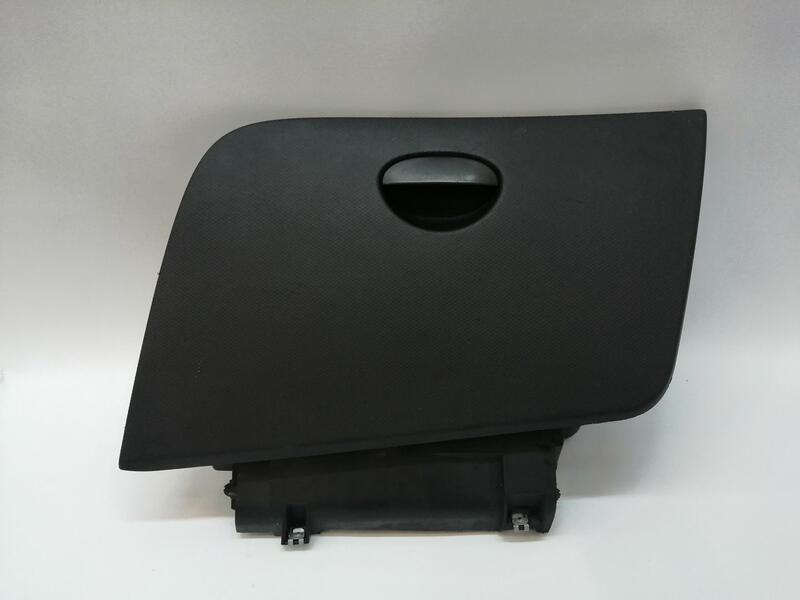 Boite a gants SEAT LEON (1P1) REFERENCE Diesel - 1