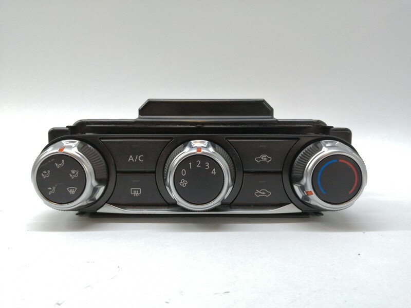 Commande chauffage NISSAN MICRA V 0.9 IG-T Essence - 1