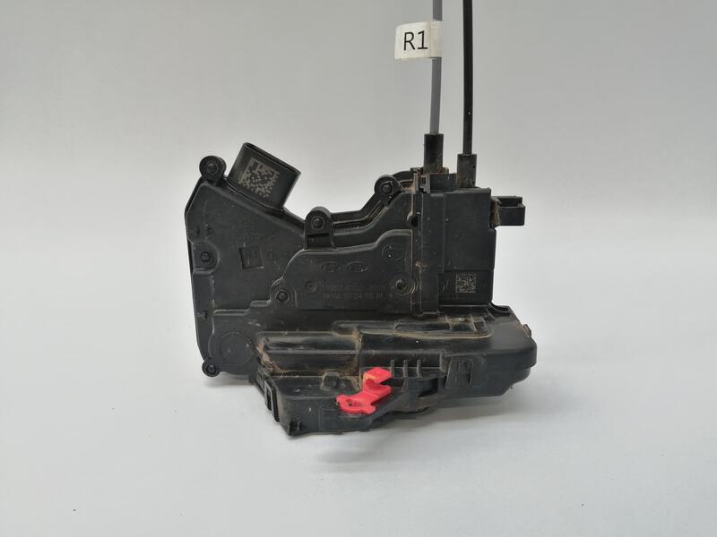 Serrure avant droit HYUNDAI KONA (OS) ESSENCE 2WD  - 1