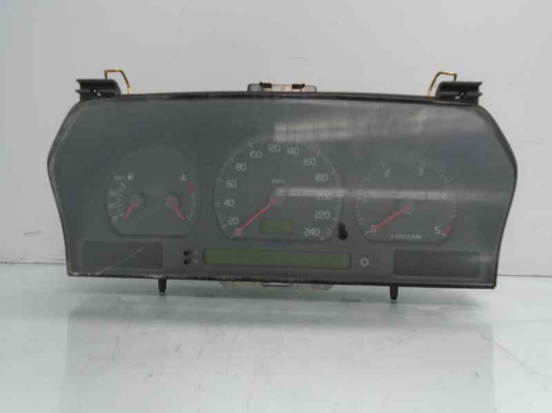 Compteur VOLVO V70 FAMILIAR BLACK EDITION Diesel - 1