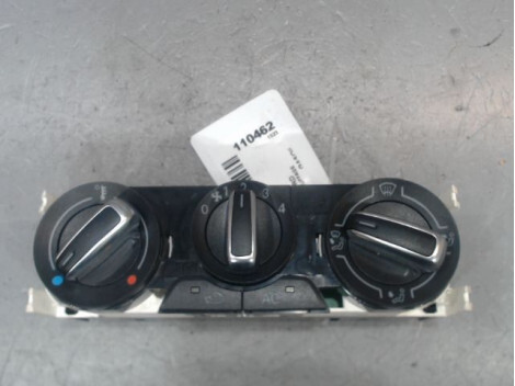 Commande chauffage AUDI A1 Diesel - 1