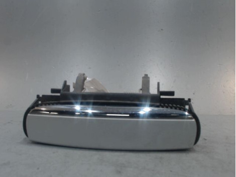 Poignee porte avant droit AUDI A3 Diesel - 1
