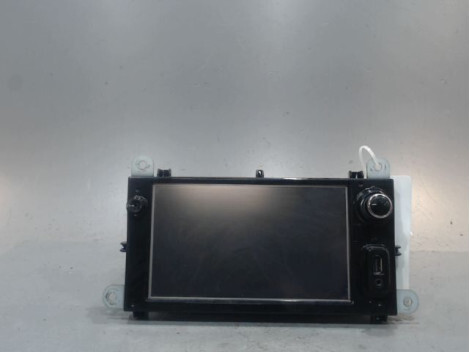 Ecran GPS RENAULT CLIO Essence - 1