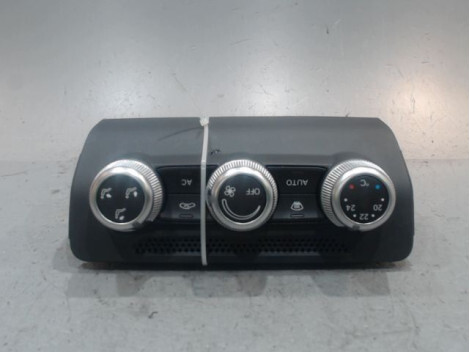 Commande chauffage AUDI A1 Essence - 1
