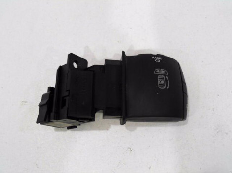 Commande autoradio RENAULT MEGANE Diesel - 1
