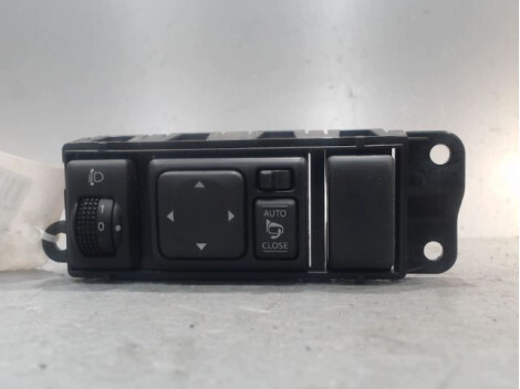 Commande retroviseurs NISSAN JUKE Diesel - 1