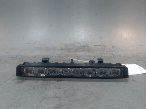 Feu arriere stop central SUZUKI IGNIS  - 1