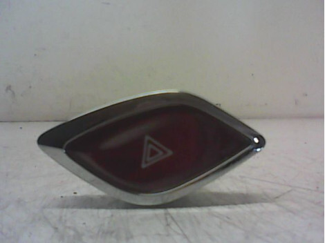 Bouton de warning CITROEN DS3 Diesel - 1