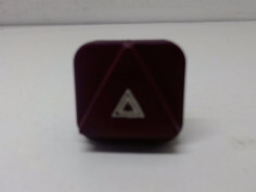 Bouton de warning PEUGEOT 407 SW Diesel - 1
