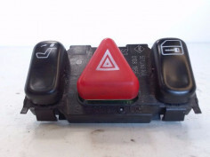 Bouton de warning MERCEDES CLK Essence - 1