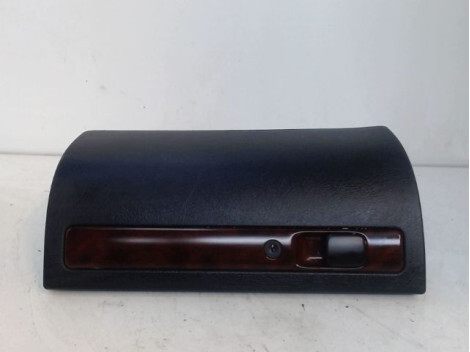 Boite a gants CITROEN XANTIA Essence - 1