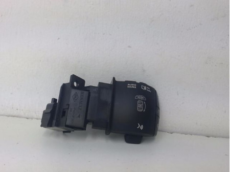 Commande autoradio RENAULT MEGANE Diesel - 1