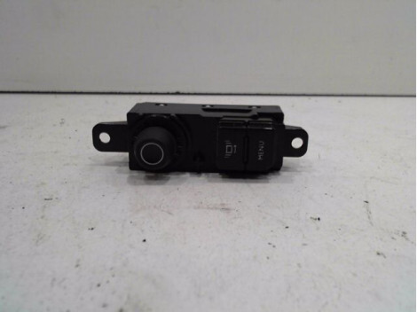 Commande autoradio PEUGEOT 208 Diesel - 1