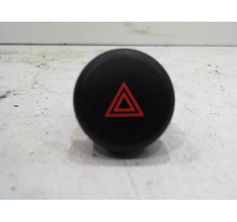 Bouton de warning NISSAN JUKE Diesel - 1