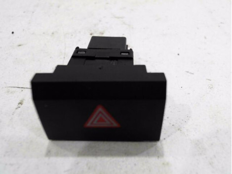 Bouton de warning AUDI A3 Diesel - 1