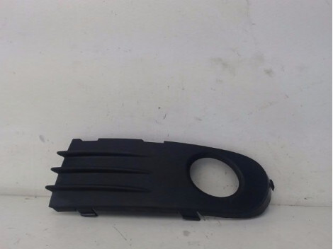 Grille de calandre gauche VOLVO S40 2004- Diesel - 1