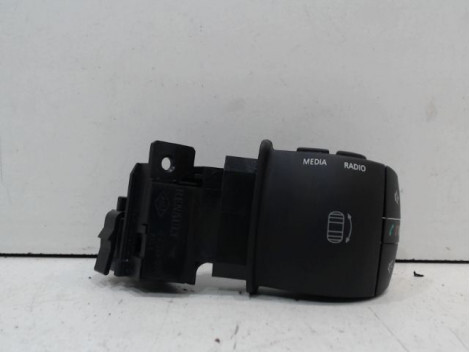 Commande autoradio RENAULT SCENIC III Diesel - 1