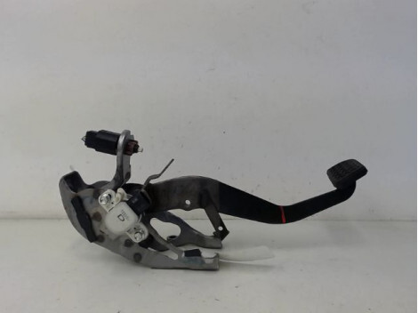 Pedale de frein TOYOTA YARIS  - 1