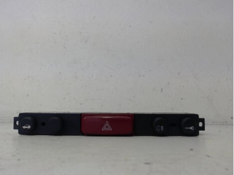 Bouton de warning ALFA ROMEO 147 Diesel - 1