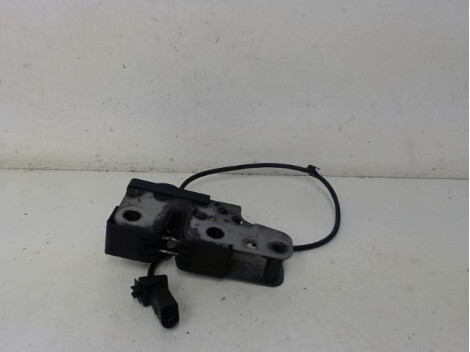 Serrure de capot VOLKSWAGEN PASSAT Diesel - 1