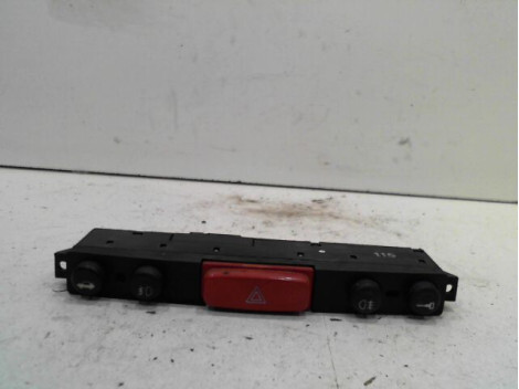 Bouton de warning ALFA ROMEO 147 Diesel - 1