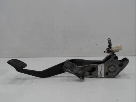 Pedale de frein TOYOTA YARIS Diesel - 1