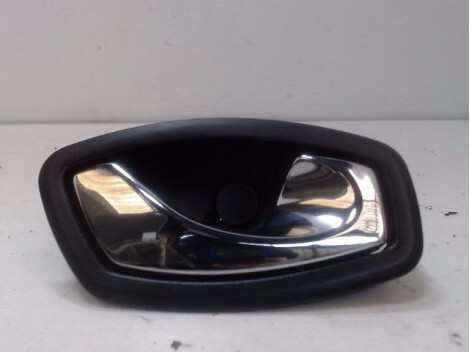 Poignee interieur avant droit RENAULT CLIO Diesel - 1
