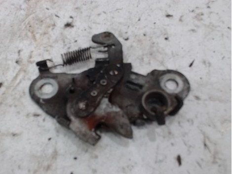 Serrure de capot PEUGEOT 106 Essence - 1
