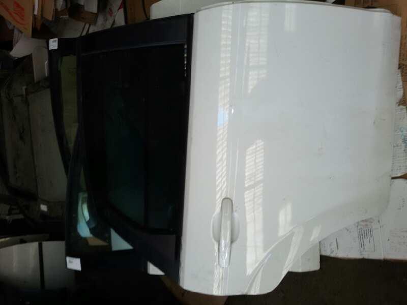 Puerta trasera derecha FORD FOCUS LIM. (CB4) Trend Diésel - 1