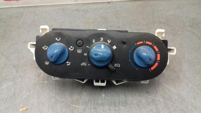 Commande chauffage RENAULT TWINGO Night & Day Essence - 1
