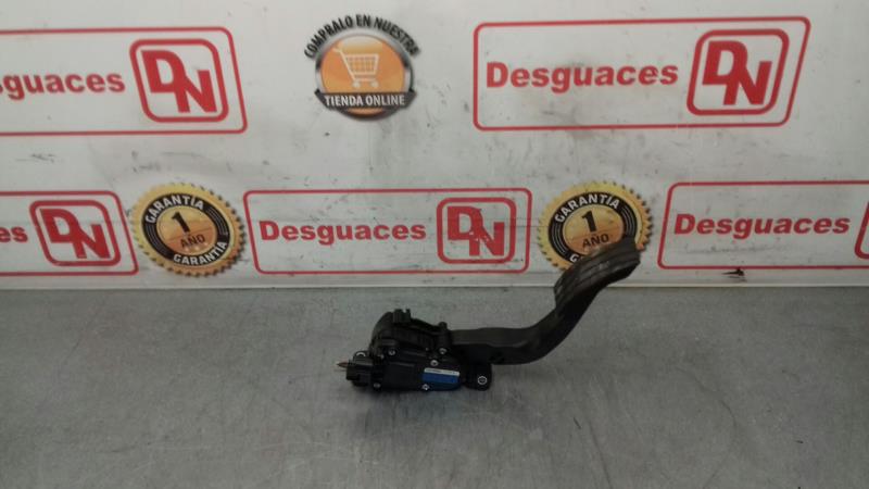 Pedale d'accelerateur RENAULT TWINGO Night & Day Essence - 1