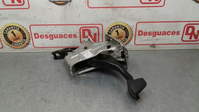 Pedale della frizione VOLKSWAGEN TOURAN (1T2) Advance Diésel - 1