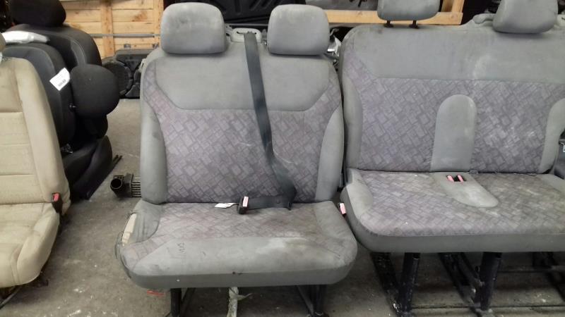 Siege avant droit RENAULT TRAFIC COMBI (AB 4.01) Generation Expression Combi Diesel - 1