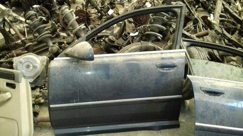 Porte avant gauche AUDI A8 (4E2) 3.7 Quattro Essence - 1