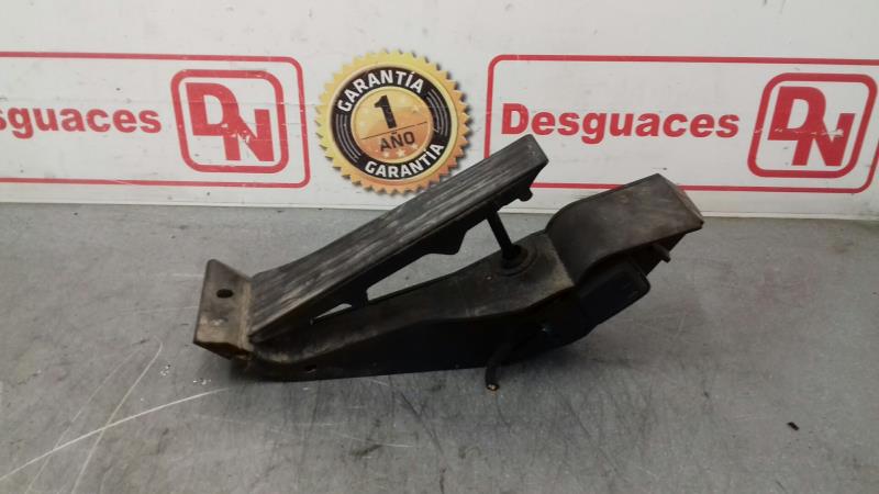 Pedale d'accelerateur BMW SERIE 1 BERLINA (E81/E87) 120d Diesel - 1