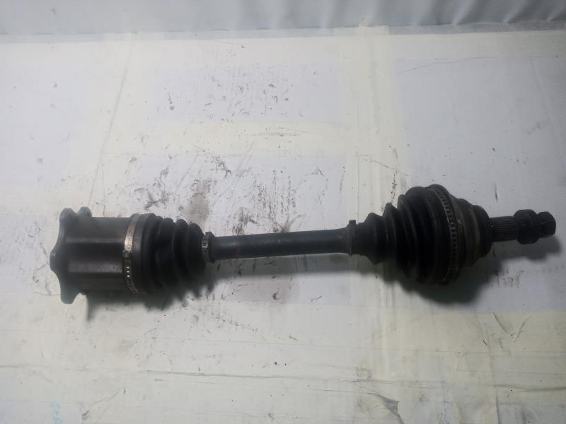 Giunto cardanico albero di trasmissione sinistro VOLKSWAGEN TOURAN (1T1) Highline Diésel - 1