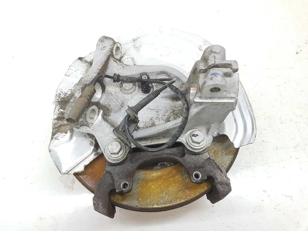 Fusee avant droit BMW SERIE 1 BERLINA E81E87 123D  - 1