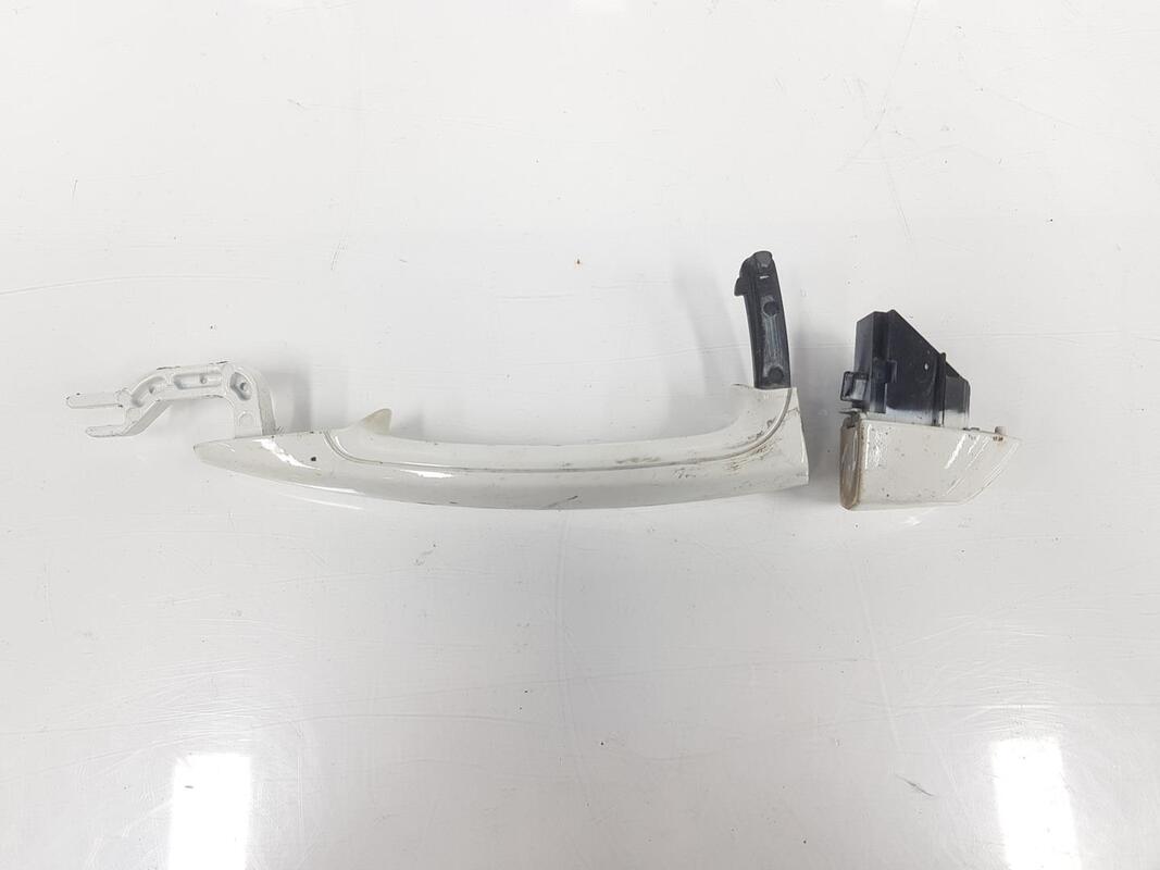 Maniglia portiera anteriore destra BMW SERIE 1 BERLINA 1.6 16V Gasolina - 1
