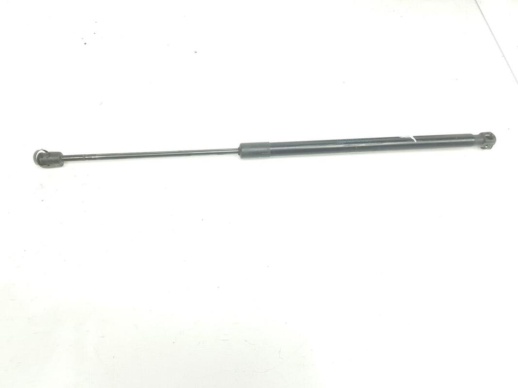 Verin de coffre VOLVO V60 FAMILIAR KINETIC  - 1