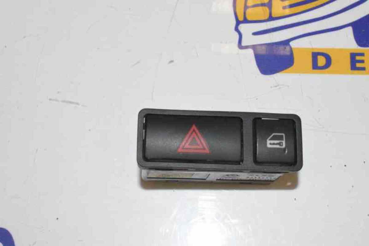 Interruttore luci emergenza BMW X5 3.0 TURBODIESEL  - 1
