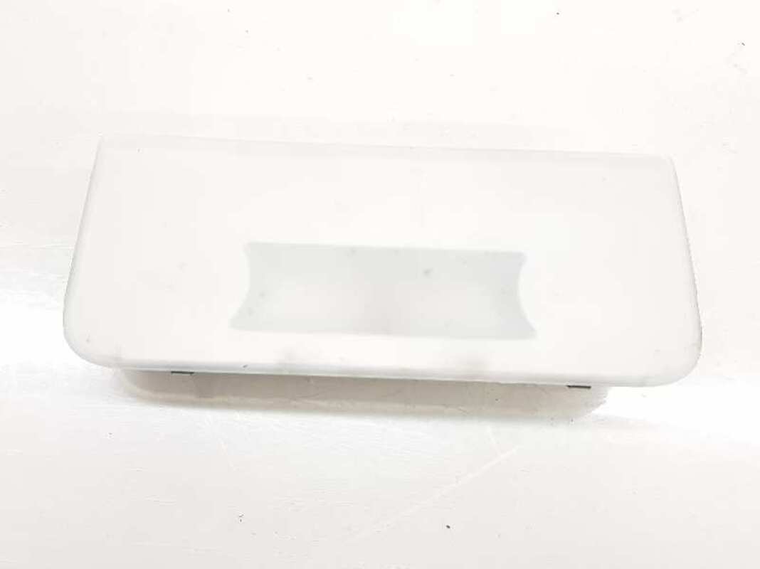Luce di cortesia BMW SERIE 1 BERLINA 2.0 TURBODIESEL  - 1