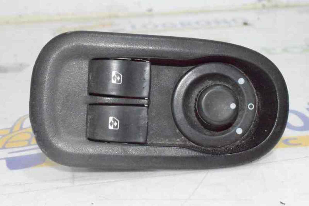 Interruttore lavacristalli anteriore sinistro RENAULT KANGOO II FKW0 FURGÓN CONFORT  - 1