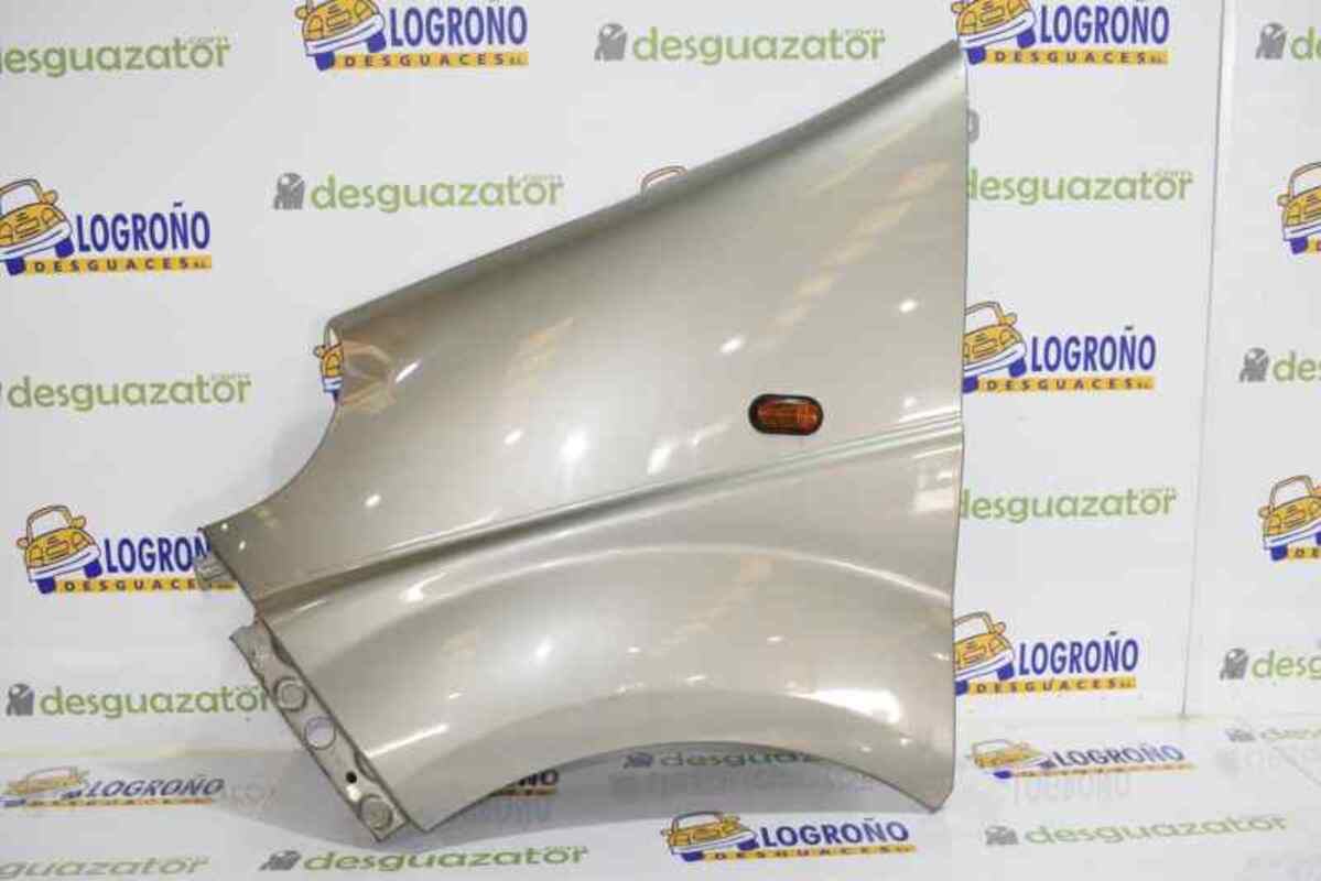 Parafango anteriore sinistro RENAULT TRAFIC COMBI 1.9 D  - 1