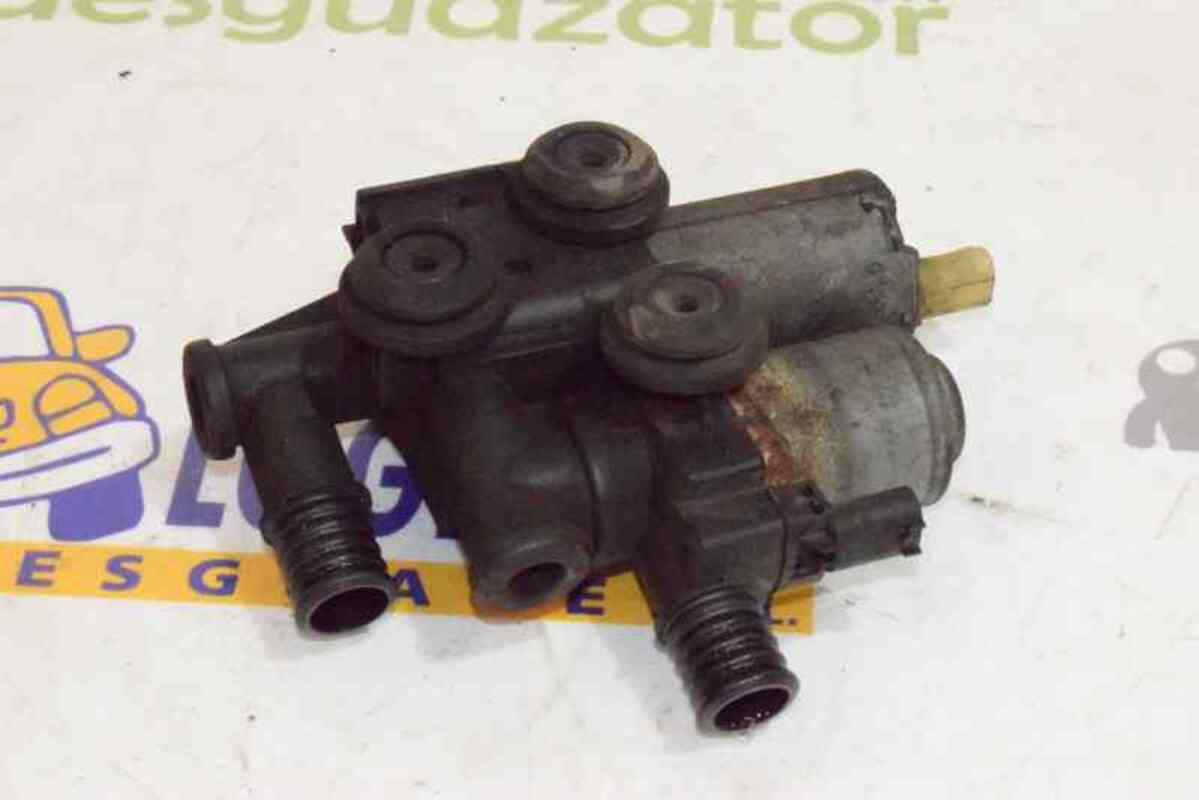 Pompe à eau BMW SERIE 3 BERLINA 2.0 16V D  - 1